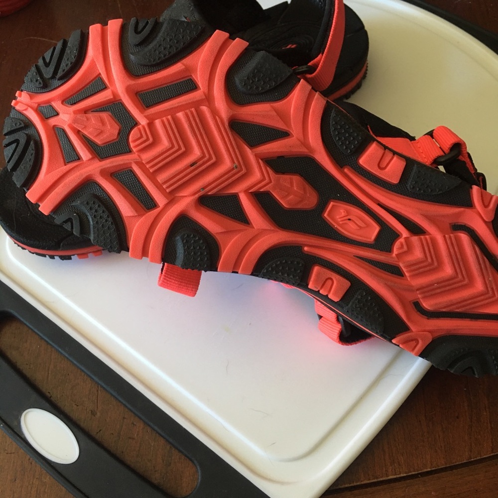 Waterproof sandals - Picture 2 of 2